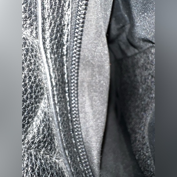 Finn Feather Fur Outfitters CCW Handbag - Picture 2 of 6